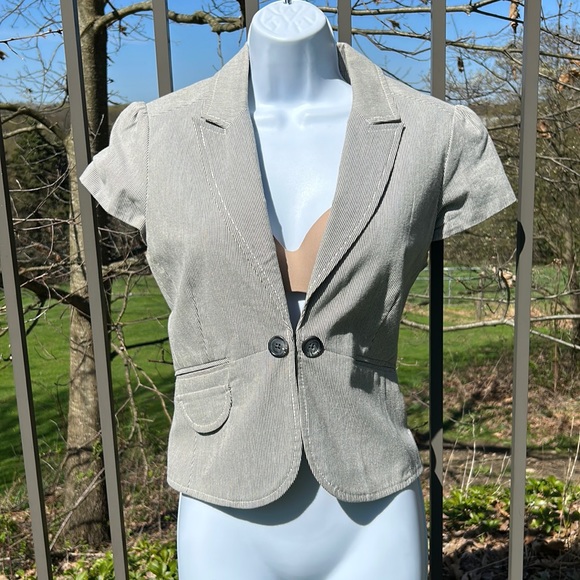 Ann Taylor LOFT Gray Striped Blazer Size 8P - Picture 1 of 13